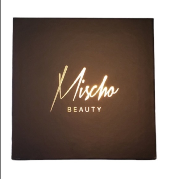 Mischa Beauty Blush Palette NIB - Picture 4 of 7